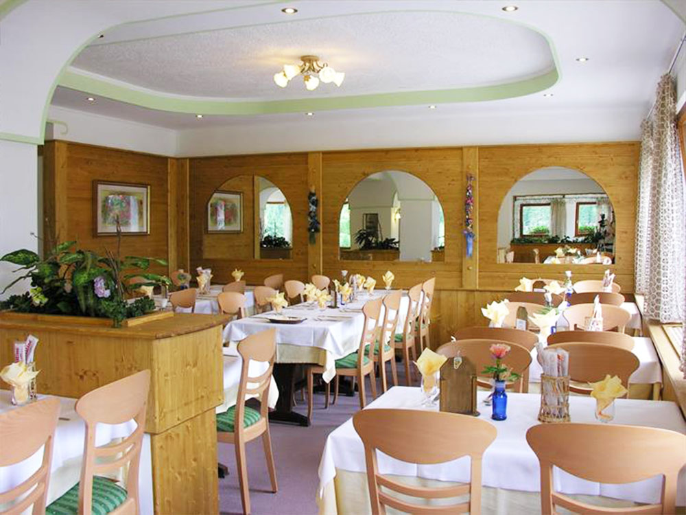 Hotel Montana Pozza di Fassa